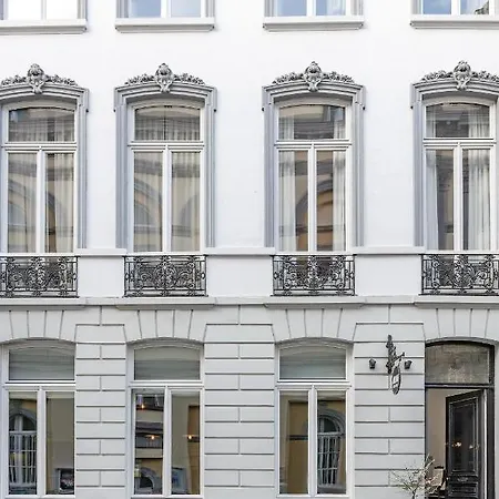 Splinternieuwe In Oud Bankgebouw *