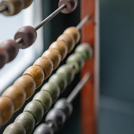 Splinternieuwe In Oud Bankgebouw * Brugge