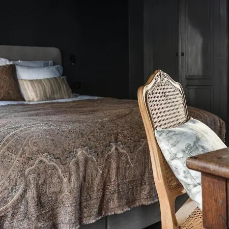 Splinternieuwe In Oud Bankgebouw Vakantiehuis