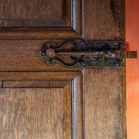 Vakantiehuis Splinternieuwe In Oud Bankgebouw