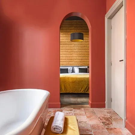 Splinternieuwe In Oud Bankgebouw Vakantiehuis *