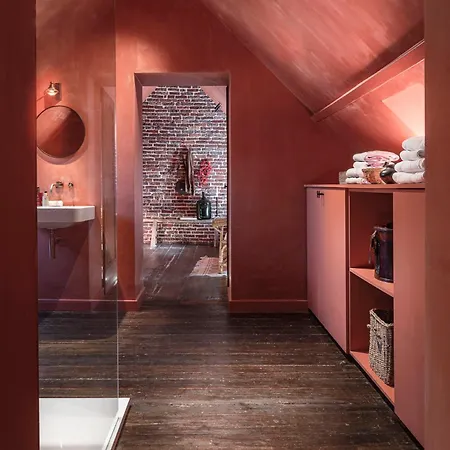 Splinternieuwe In Oud Bankgebouw Vakantiehuis